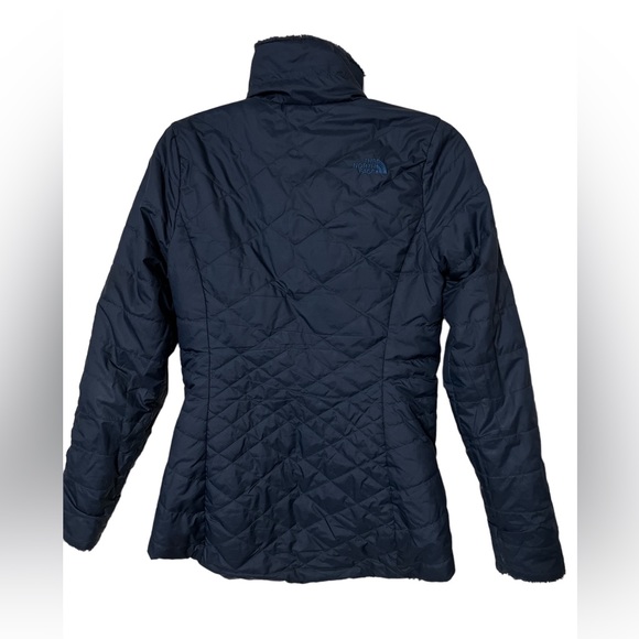 The North Face reversible puffer coat jacket fur lined. LIKE NEW - Picture 2 of 8